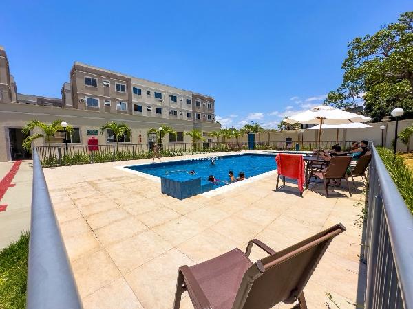 Vende-se em Fortaleza-CE  apto, 61.00 de área total, 40.82 de área privativa,  2_qto(s), WC, 1_sala(s), cozinha, 1_vaga(s) de garagem.