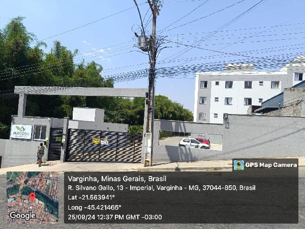 Vende-se em Varginha-MG  apto, 52.11 de área total, 45.24 de área privativa,  2_qto(s), 1_sala(s), cozinha, 1_vaga(s) de garagem.