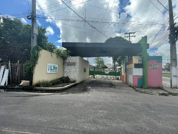 Vende-se em Ananindeua-PA  apto, 102.69 de área total, 42.65 de área privativa,  2_qto(s), a.serv, WC, 1_sala(s), cozinha, 1_vaga(s) de garagem.