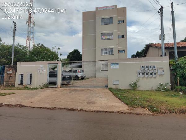 Vende-se em Luziania-GO  apto, 86.23 de área total, 57.68 de área privativa,  2_qto(s), a.serv, WC, 1_sala(s), cozinha, 1_vaga(s) de garagem.