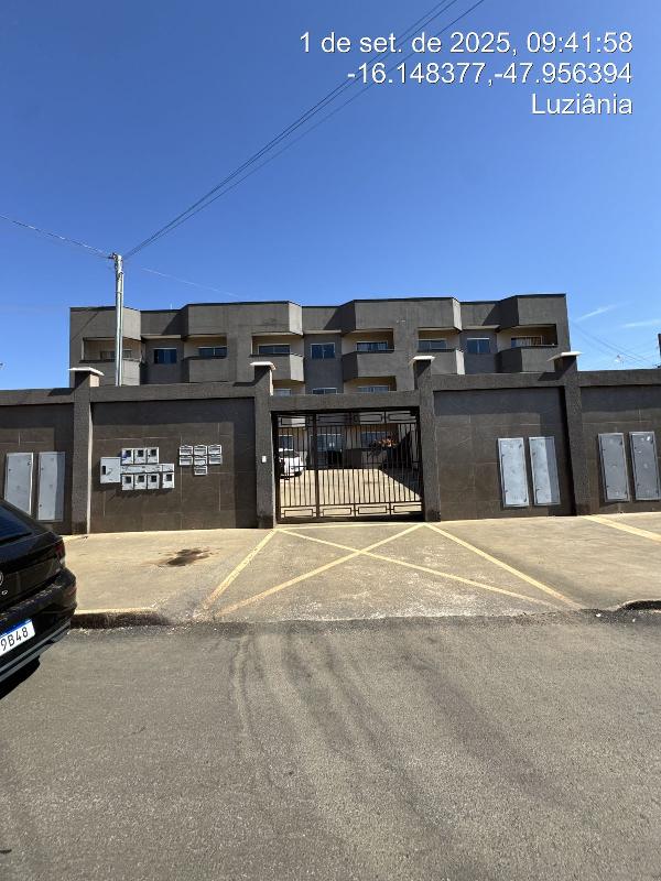 Vende-se em Luziania-GO  apto, 80.41 de área total, 64.42 de área privativa,  2_qto(s), varanda, a.serv, WC, 1_sala(s), cozinha, 1_vaga(s) de garagem.