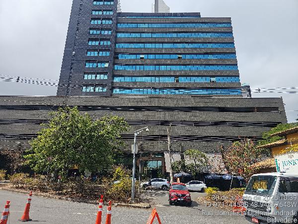 Vende-se em Belo Horizonte-MG  Sala, 72.91 de área total, 57.65 de área privativa, 2_sala(s), 1 lavabo(s).