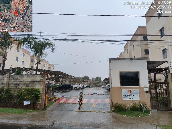 Vende-se em Uberaba-MG  apto, 81.35 de área total, 44.14 de área privativa,  2_qto(s), WC, 1_sala(s), cozinha.