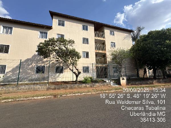 Vende-se em Uberlandia-MG  apto, 51.42 de área total, 45.52 de área privativa,  2_qto(s), WC, 1_sala(s), cozinha.