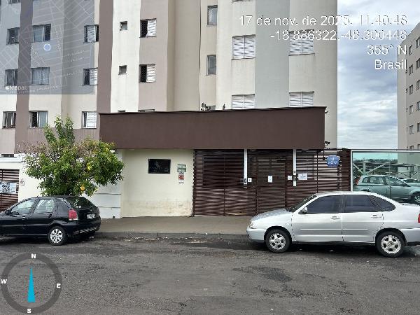 Vende-se em Uberlandia-MG  apto, 57.35 de área total, 51.50 de área privativa,  2_qto(s), a.serv, WC, 1_sala(s), cozinha, 1_vaga(s) de garagem.