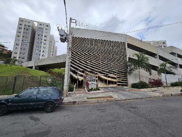 Vende-se em Belo Horizonte-MG  apto, 113.30 de área total, 48.67 de área privativa,  2_qto(s), WC, 1_sala(s), cozinha, 1_vaga(s) de garagem.