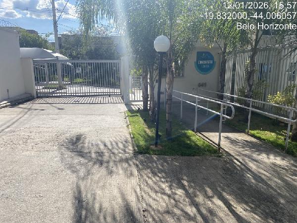 Vende-se em Belo Horizonte-MG  apto, 102.02 de área total, 42.11 de área privativa, 1_vaga(s) de garagem.