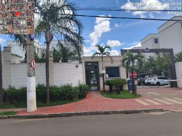 Vende-se em Uberaba-MG  apto, 60.90 de área total, 42.66 de área privativa,  2_qto(s), a.serv, WC, 1_sala(s), cozinha, 1_vaga(s) de garagem.