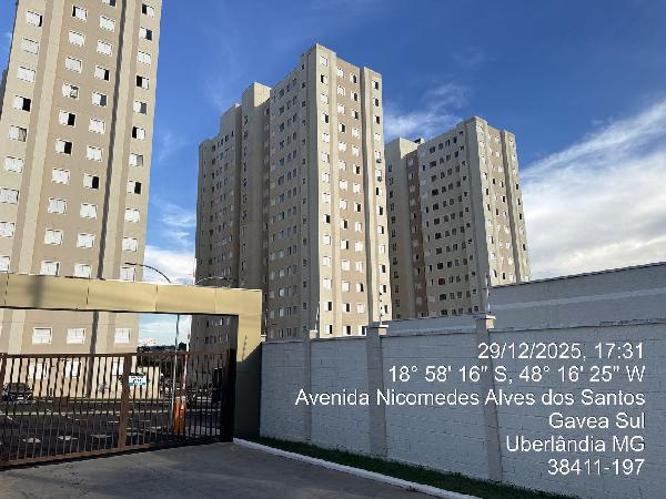 Vende-se em Uberlandia-MG  apto, 66.92 de área total, 41.71 de área privativa,  2_qto(s), WC, 1_sala(s), cozinha, 1_vaga(s) de garagem.