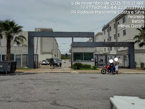 Vende-se em Betim-MG  apto, 69.66 de área total, 39.30 de área privativa,  2_qto(s), WC, 1_sala(s), cozinha, 2_vaga(s) de garagem.