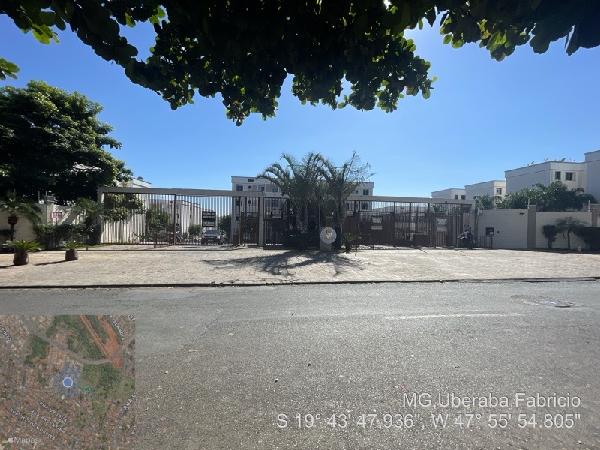 Vende-se em Uberaba-MG  apto, 62.26 de área total, 44.07 de área privativa,  2_qto(s), a.serv, WC, 1_sala(s), cozinha, 1_vaga(s) de garagem.