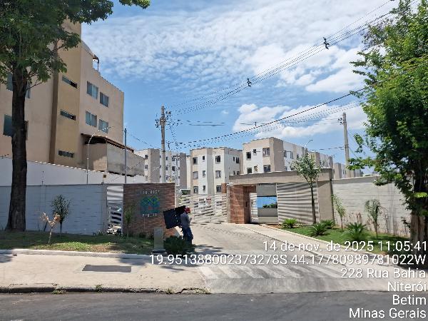 Vende-se em Betim-MG  apto, 106.22 de área total, 44.52 de área privativa,  2_qto(s), a.serv, WC, 1_sala(s), cozinha, 1_vaga(s) de garagem.