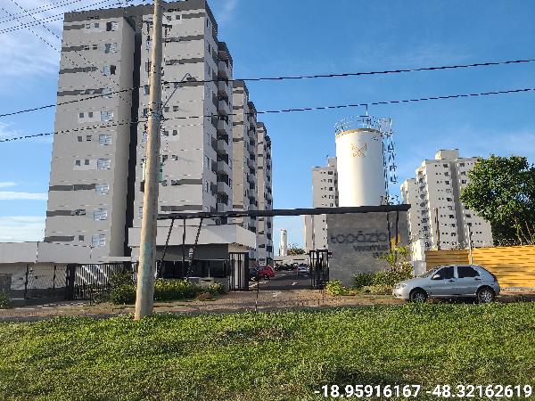 Vende-se em Uberlandia-MG  apto, 91.11 de área total, 48.05 de área privativa,  2_qto(s), WC, 1_sala(s), cozinha, 1_vaga(s) de garagem.