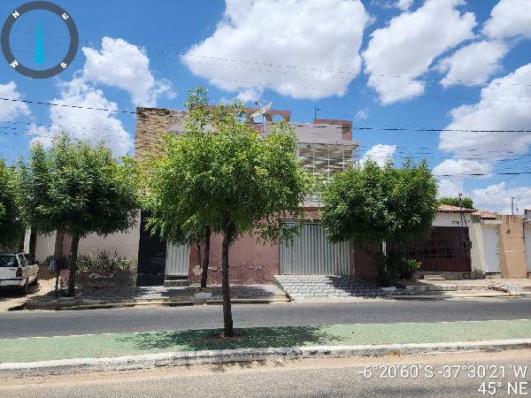 Vende-se em Brejo Do Cruz-PB  Casa, 219.32 de área privativa, 388.29 de área do terreno,  3_qto(s), WC, 1_sala(s), cozinha.