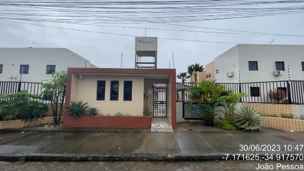 Vende-se em Joao Pessoa-PB  apto, 83.63 de área total, 47.70 de área privativa,  2_qto(s), a.serv, WC, 1_sala(s), cozinha, 1_vaga(s) de garagem.