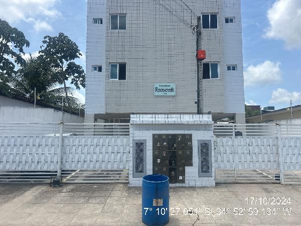 Vende-se em Joao Pessoa-PB  apto, 31.60 de área privativa,  1_qto(s), a.serv, WC, 1_sala(s), cozinha, 1_vaga(s) de garagem.