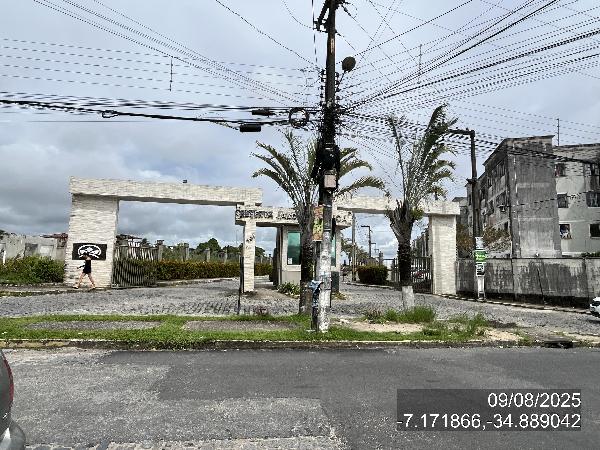 Vende-se em Joao Pessoa-PB  apto, 65.69 de área total, 44.30 de área privativa,  2_qto(s), WC, 1_sala(s), cozinha, 1_vaga(s) de garagem.