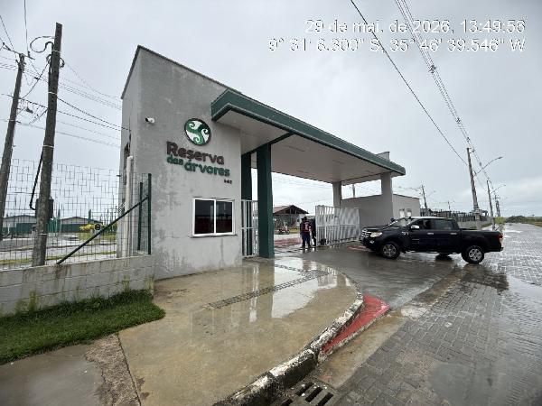 Vende-se em Maceio-AL  Casa, 76.89 de área total, 55.01 de área privativa, 157.35 de área do terreno,  2_qto(s), a.serv, WC, 1_sala(s), cozinha, 1_vaga(s) de garagem.