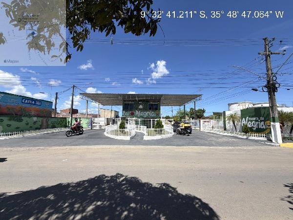 Vende-se em Satuba-AL  Casa, 61.43 de área total, 61.43 de área privativa, 120.00 de área do terreno,  3_qto(s), varanda, a.serv, WC, 1_sala(s), cozinha.