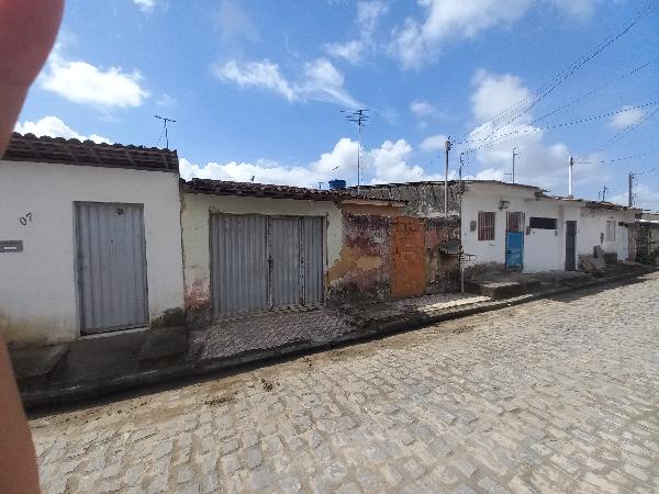 Vende-se em Rio Largo-AL  Casa, 65.00 de área total, 65.00 de área privativa, 101.25 de área do terreno,  2_qto(s), a.serv, WC, 1_sala(s), cozinha.