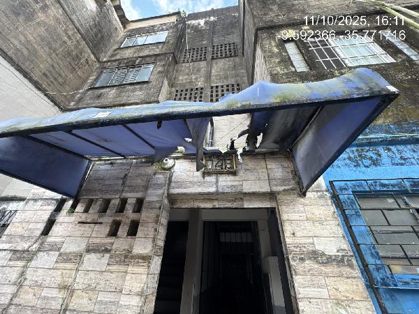 Vende-se em Maceio-AL  apto, 49.28 de área total, 46.25 de área privativa,  2_qto(s), WC, 1_sala(s), cozinha.