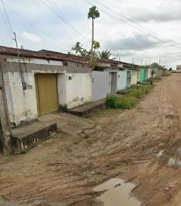 Vende-se em Teotonio Vilela-AL  Casa, 105.00 de área privativa, 133.00 de área do terreno,  3_qto(s), a.serv, WC, 1_sala(s), cozinha, 1_vaga(s) de garagem.
