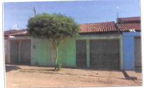 Vende-se em Arapiraca-AL  Casa, 88.69 de área privativa, 176.00 de área do terreno,  2_qto(s), varanda, a.serv, WC, 1_sala(s), cozinha, 1_vaga(s) de garagem.