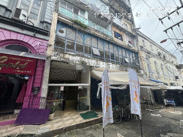 Vende-se em Belem-PA  apto, 87.00 de área privativa,  2_qto(s), a.serv, WC, 1_sala(s), cozinha.