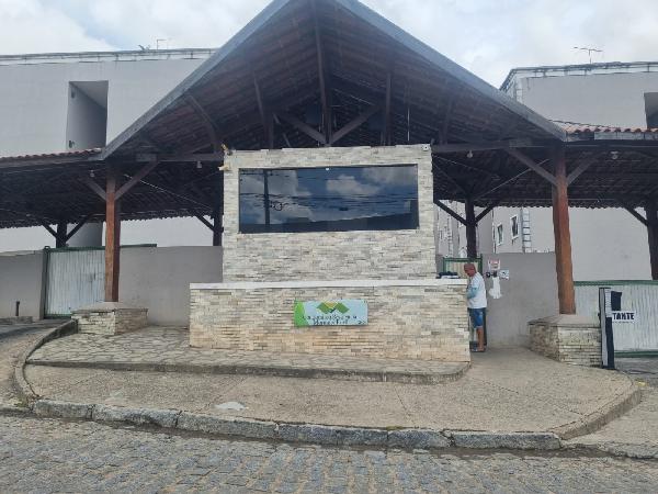 Vende-se em Joao Pessoa-PB  apto, 81.15 de área total, 44.63 de área privativa,  2_qto(s), a.serv, WC, 1_sala(s), cozinha, 1_vaga(s) de garagem.
