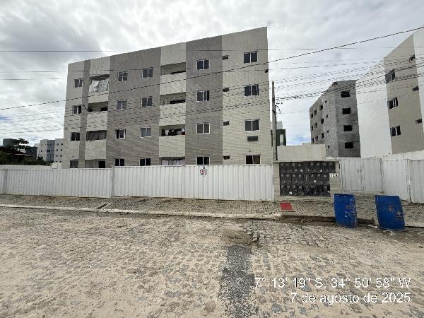 Vende-se em Joao Pessoa-PB  apto, 49.92 de área total, 44.41 de área privativa,  2_qto(s), varanda, WC, 1_sala(s), cozinha, 1_vaga(s) de garagem.