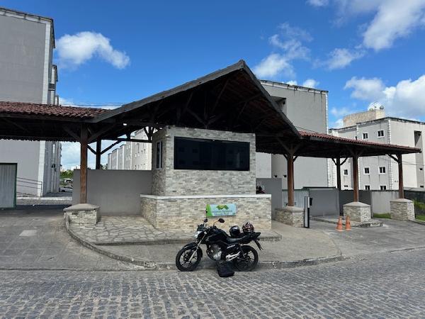 Vende-se em Joao Pessoa-PB  apto, 81.15 de área total, 44.63 de área privativa,  2_qto(s), a.serv, WC, 1_sala(s), cozinha.
