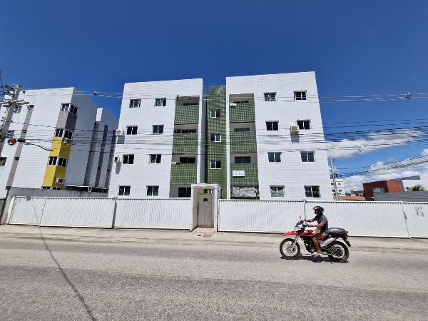 Vende-se em Joao Pessoa-PB  apto, 66.54 de área total, 48.67 de área privativa,  2_qto(s), varanda, WC, 1_sala(s), cozinha, 1_vaga(s) de garagem.