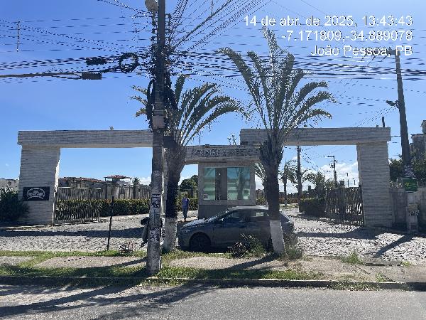 Vende-se em Joao Pessoa-PB  apto, 66.61 de área total, 45.06 de área privativa,  2_qto(s), a.serv, WC, 1_sala(s), cozinha, 1_vaga(s) de garagem.