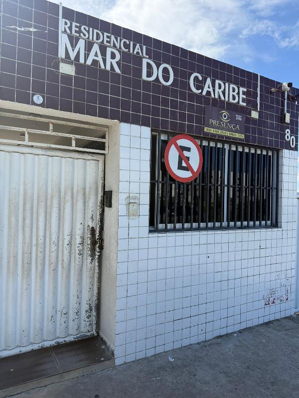 Vende-se em Joao Pessoa-PB  apto, 65.49 de área total, 43.24 de área privativa,  2_qto(s), WC, 1_sala(s), cozinha, 1_vaga(s) de garagem.