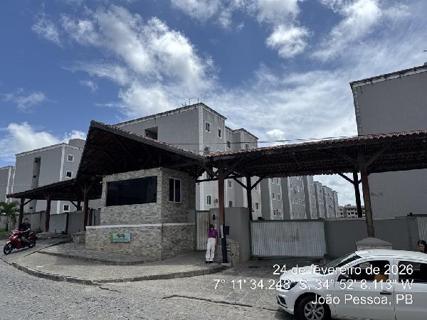 Vende-se em Joao Pessoa-PB  apto, 81.83 de área total, 45.09 de área privativa,  2_qto(s), a.serv, WC, 1_sala(s), cozinha.