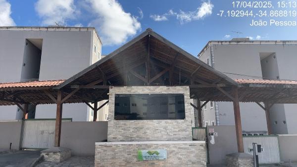 Vende-se em Joao Pessoa-PB  apto, 81.83 de área total, 45.09 de área privativa,  2_qto(s), a.serv, WC, 1_sala(s), cozinha, 1_vaga(s) de garagem.