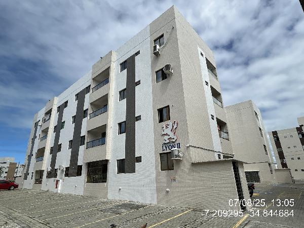 Vende-se em Joao Pessoa-PB  apto, 71.18 de área total, 52.89 de área privativa,  2_qto(s), varanda, a.serv, WC, 1_sala(s), cozinha, 1_vaga(s) de garagem.