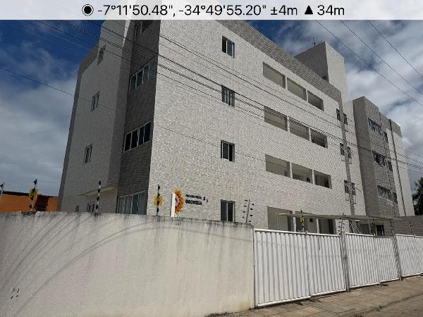 Vende-se em Joao Pessoa-PB  apto, 61.23 de área total, 49.87 de área privativa,  2_qto(s), a.serv, 1_sala(s), cozinha, 1_vaga(s) de garagem.