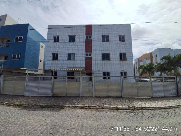 Vende-se em Joao Pessoa-PB  apto, 73.33 de área total, 51.00 de área privativa,  2_qto(s), a.serv, WC, 1_sala(s), cozinha, 1_vaga(s) de garagem.