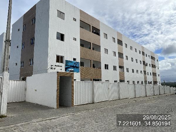 Vende-se em Joao Pessoa-PB  apto, 70.24 de área total, 45.88 de área privativa,  2_qto(s), a.serv, WC, 1_sala(s), cozinha, 1_vaga(s) de garagem.