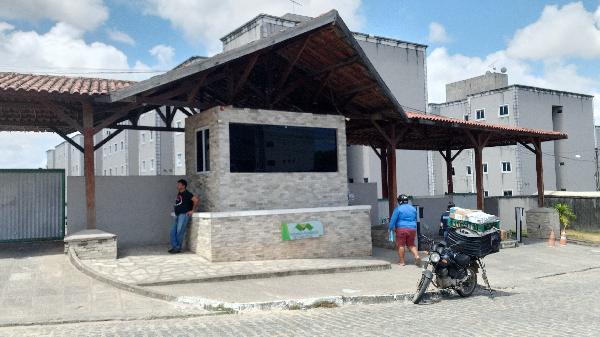 Vende-se em Joao Pessoa-PB  apto, 81.15 de área total, 44.63 de área privativa,  2_qto(s), a.serv, WC, 1_sala(s), cozinha, 1_vaga(s) de garagem.