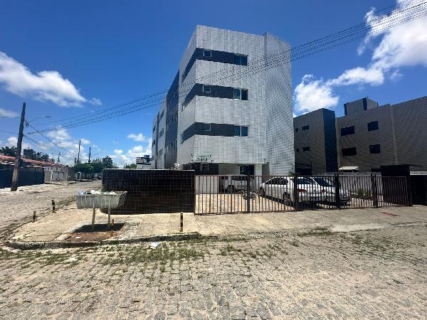 Vende-se em Joao Pessoa-PB  apto, 60.84 de área total, 52.70 de área privativa,  2_qto(s), a.serv, WC, 1_sala(s), cozinha, 1_vaga(s) de garagem.