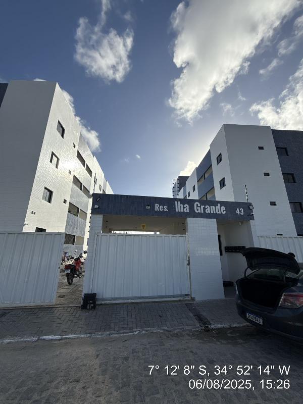 Vende-se em Joao Pessoa-PB  apto, 75.58 de área total, 50.88 de área privativa,  2_qto(s), varanda, WC, 1_sala(s), cozinha, 1_vaga(s) de garagem.