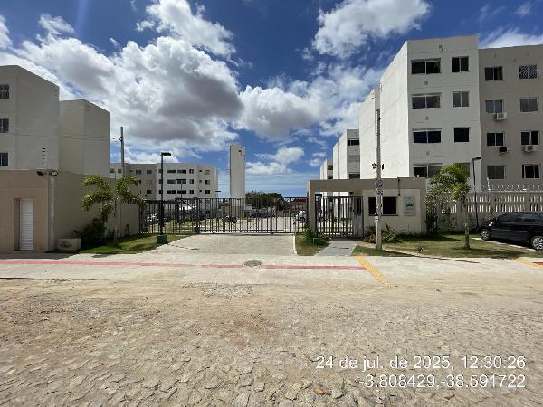 Vende-se em Fortaleza-CE  apto, 74.77 de área total, 38.40 de área privativa,  2_qto(s), WC, 1_sala(s), cozinha.