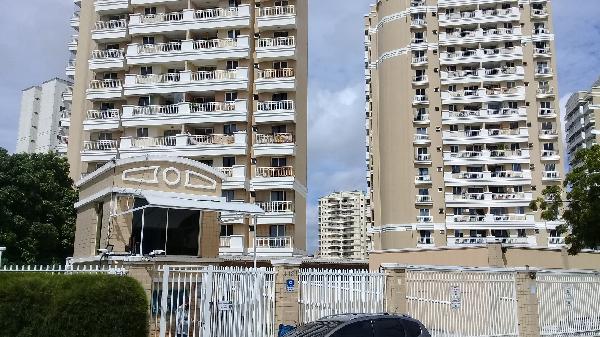 Vende-se em Fortaleza-CE  apto, 74.47 de área privativa,  3_qto(s), WC, WC Emp, 1_sala(s), cozinha, 2_vaga(s) de garagem.