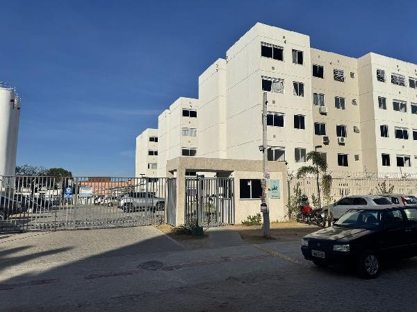 Vende-se em Fortaleza-CE  apto, 75.08 de área total, 38.56 de área privativa,  2_qto(s), a.serv, WC, 1_sala(s), cozinha.