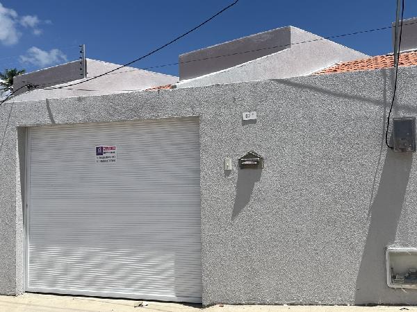 Vende-se em Horizonte-CE  Casa, 66.15 de área privativa, 932.04 de área do terreno,  2_qto(s), a.serv, WC, 1_sala(s), cozinha, 1_vaga(s) de garagem.