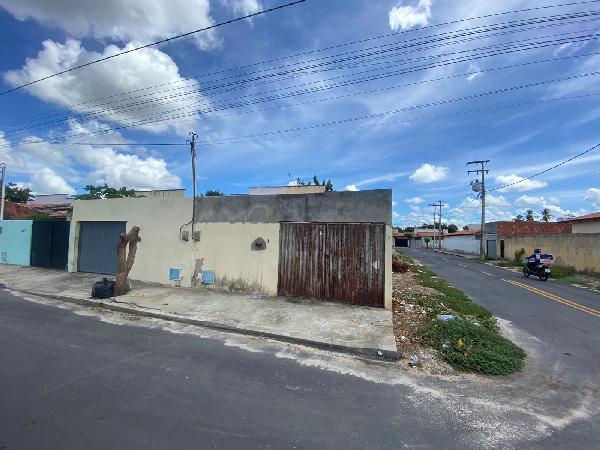 Vende-se em Horizonte-CE  Casa, 53.14 de área privativa, 141.00 de área do terreno, 1_vaga(s) de garagem.