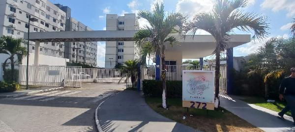 Vende-se em Sao Cristovao-SE  apto, 61.00 de área total, 45.75 de área privativa,  2_qto(s), a.serv, WC, 1_sala(s), cozinha.