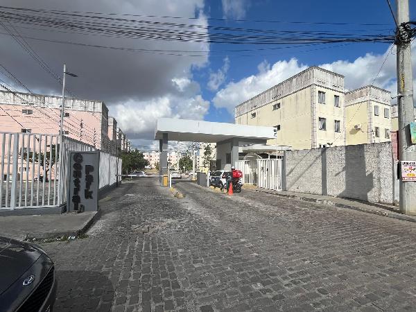 Vende-se em Feira De Santana-BA  apto, 42.91 de área privativa,  2_qto(s), a.serv, WC, 1_sala(s), cozinha.